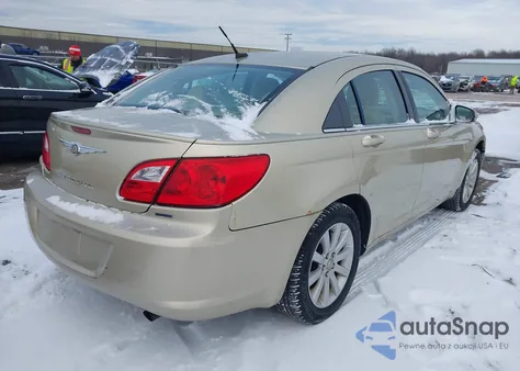 2010 Chrysler Sebring Limited из США, поврежденный, VIN 1C3CC5FB3AN195319